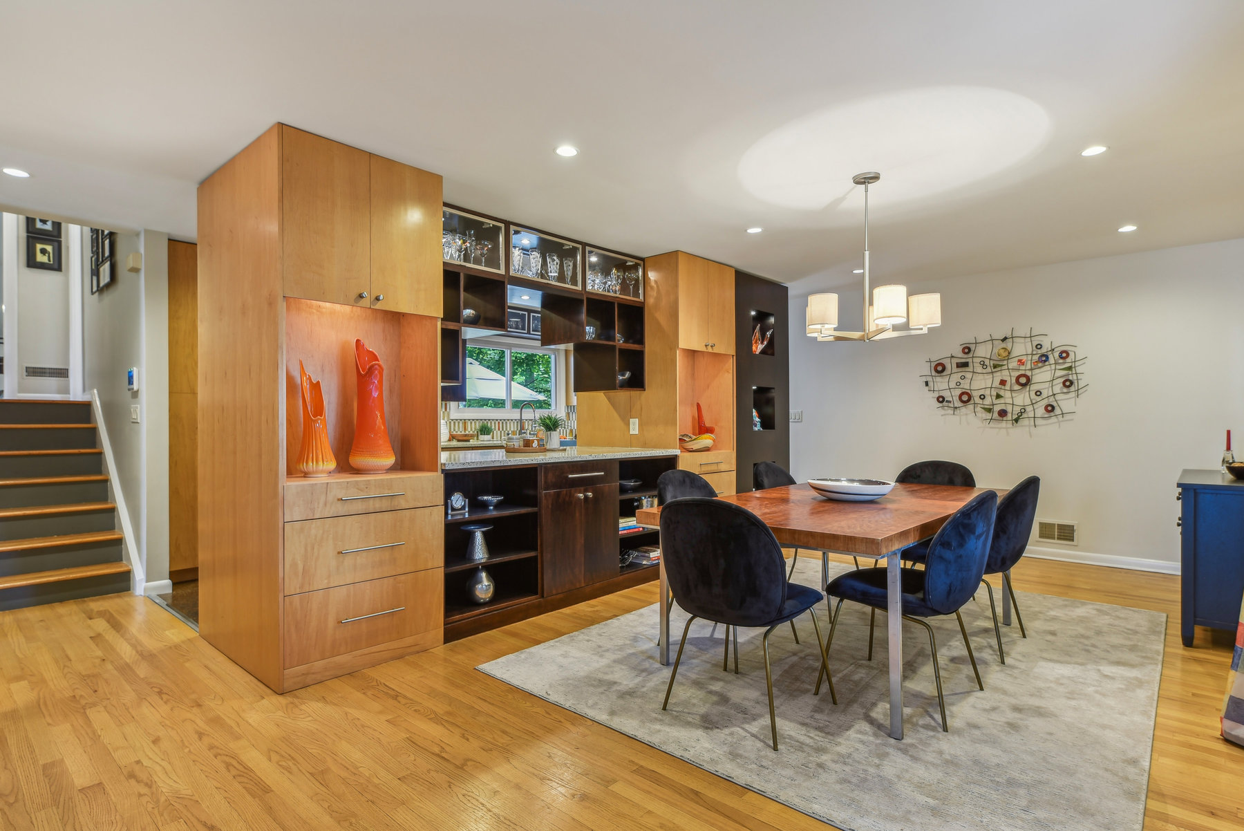 36 Winding Way, Short Hills - Dining Room to kitchen
