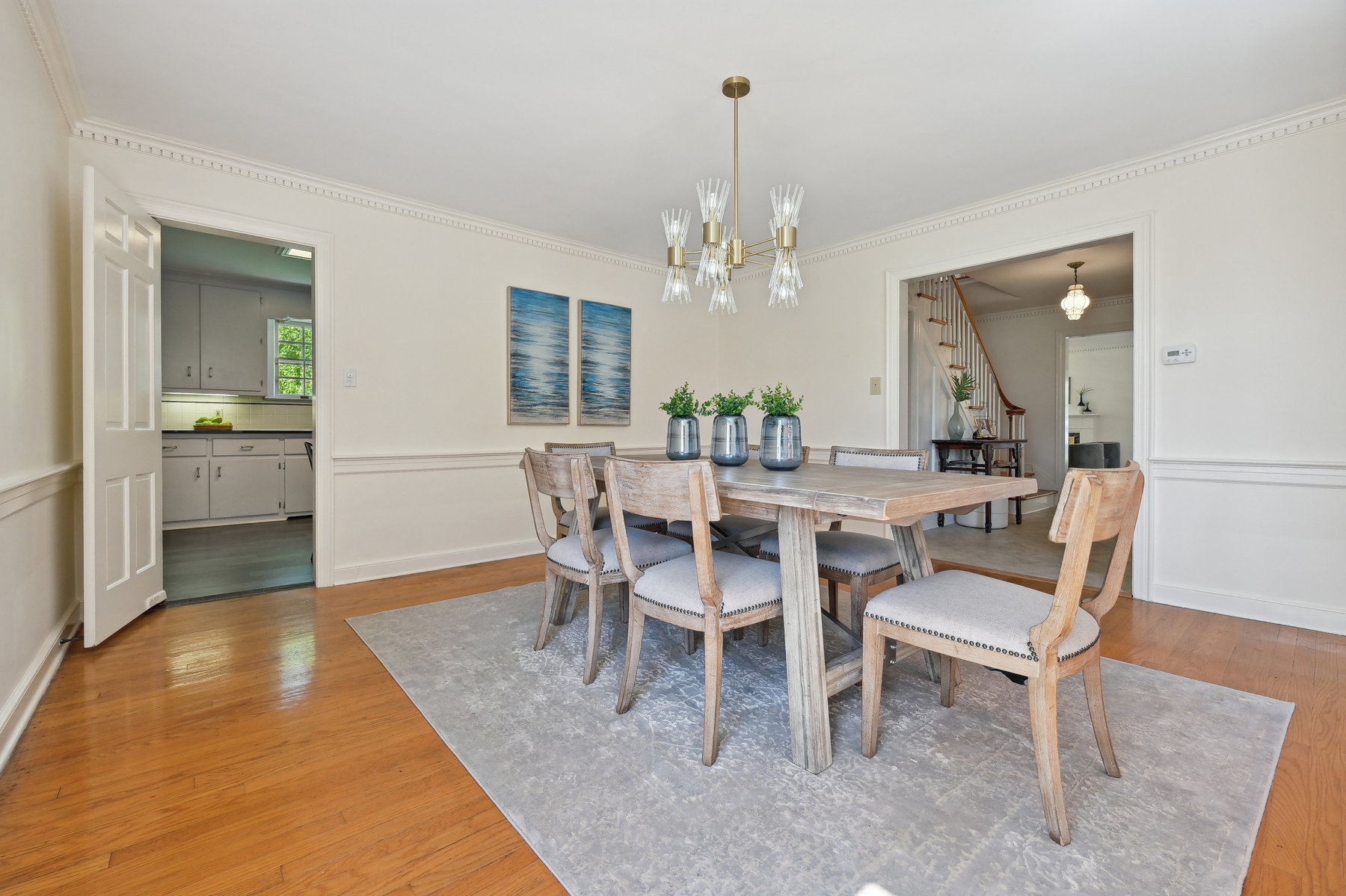 240 Highland Road, South Orange - Dining Room to kitchen