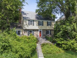 35 Maplewood Ave, Maplewood