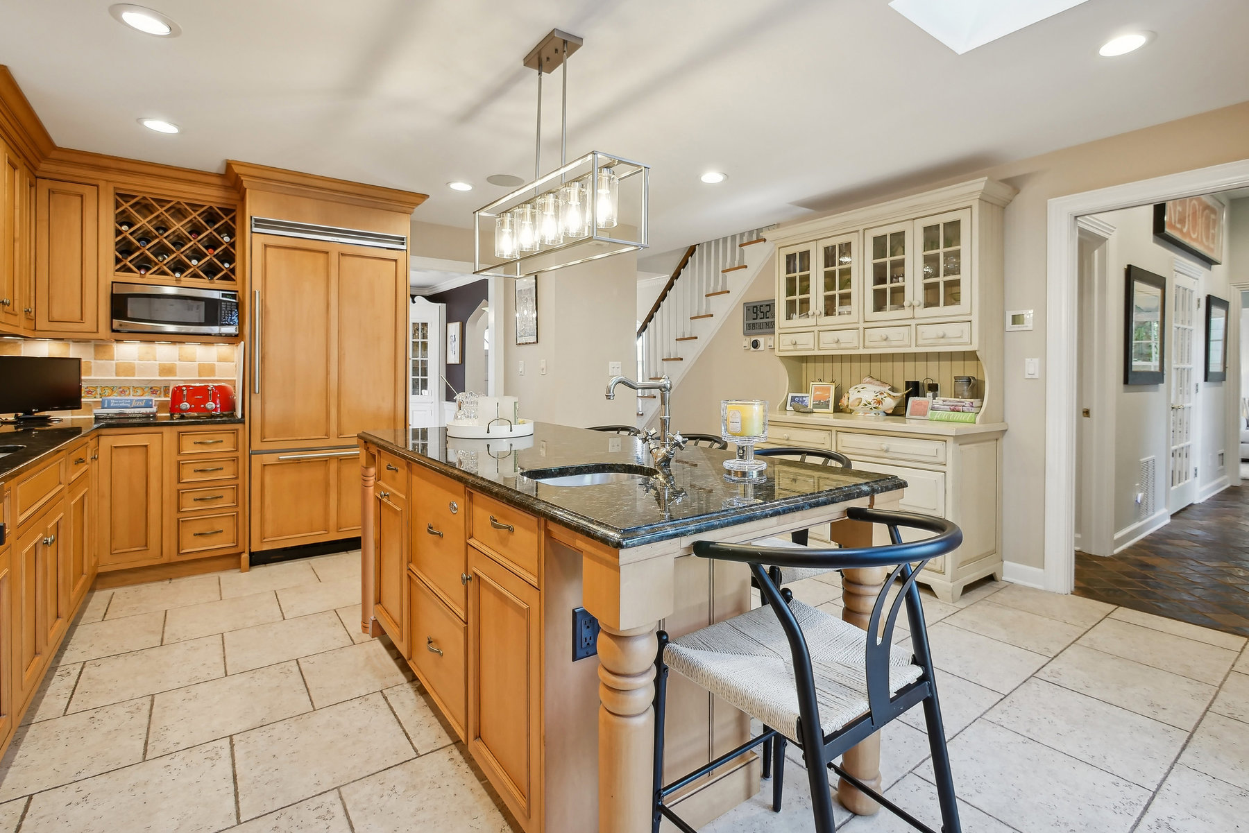 35 Maplewood Ave, Mplw - kitchen