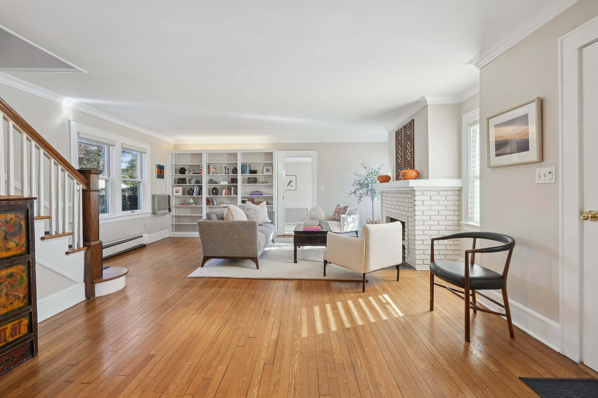 38 Campbell Road, Short Hills - living room